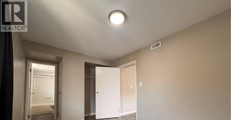 A05-44 Walnut Street, Kitchener, ON, N2G 1P6 - 2