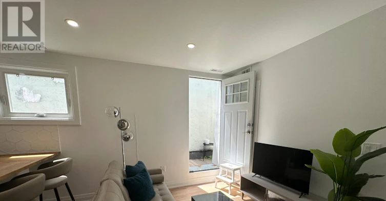 2-3449 Yonge Street, Toronto, ON, M4N 2N3 - 7