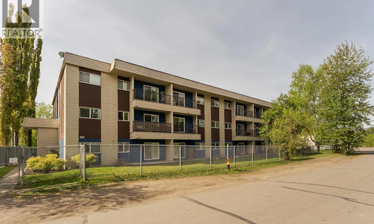 310-2217 Regents Crescent