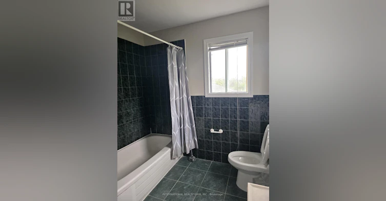 THIRD Level 6 English Street, Brampton, ON, L6X 1L6 - 5