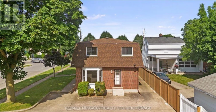 1-6344 Drummond Road, Niagara Falls, ON, L2G 4M9 - 4