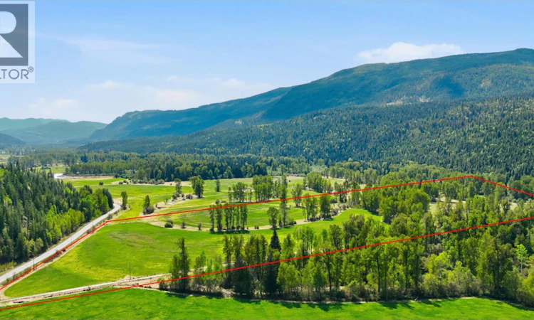 000 Lumby Mabel Lake Road