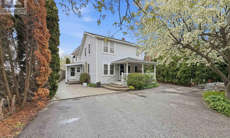 2122 Old Front Road