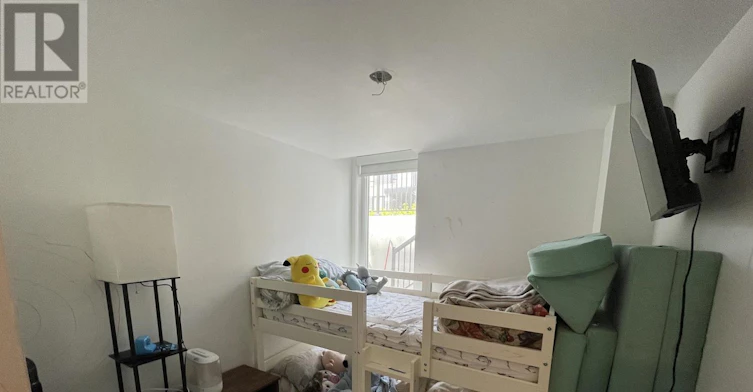 TH21-40 Ed Clark Gardens, Toronto, ON, M6N 0B5 - 8