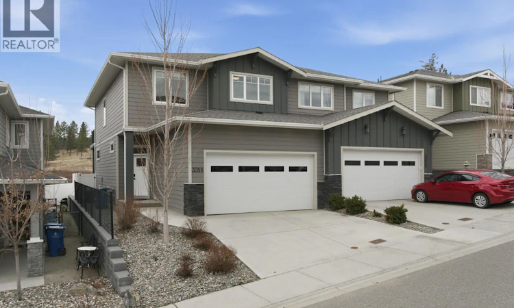 3355 Hawks Crescent