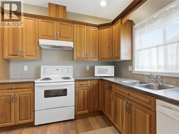 1661 Woodburn Drive, Cache Creek, BC, V0K 1H0 - 11