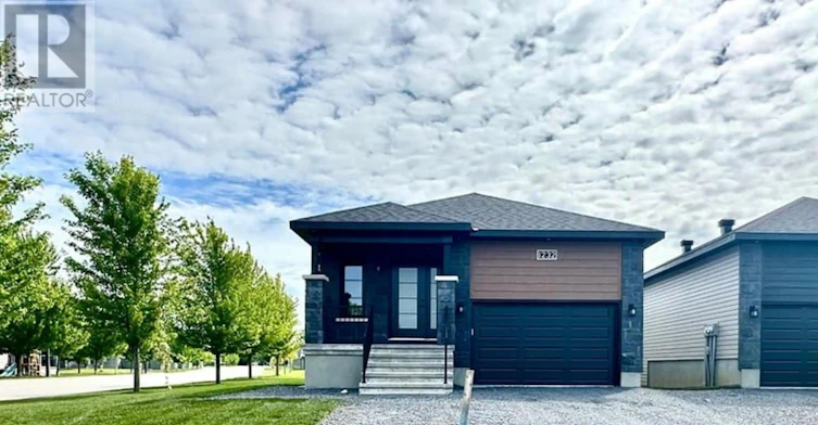 A-1232 Montblanc Crescent, Russell, ON, K0A 1W0