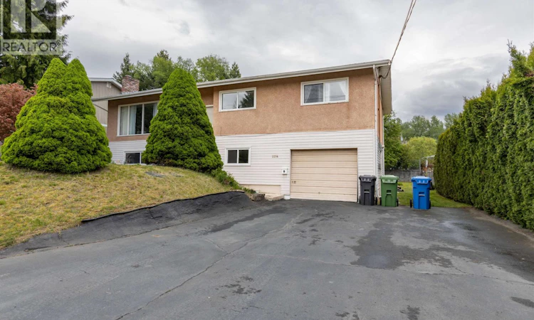2214 Evergreen Street