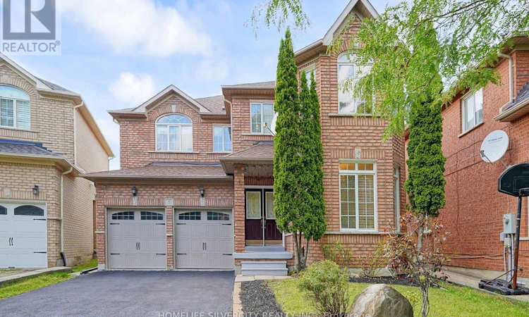 6 Rouge Fairway Street