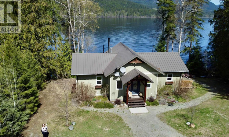8989 S Mahood Lake Road