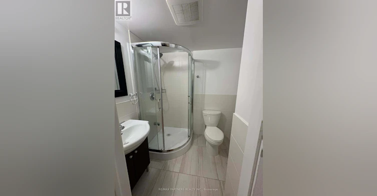 17 Martlesham Road, Markham, ON, L3R 7K4 - 5