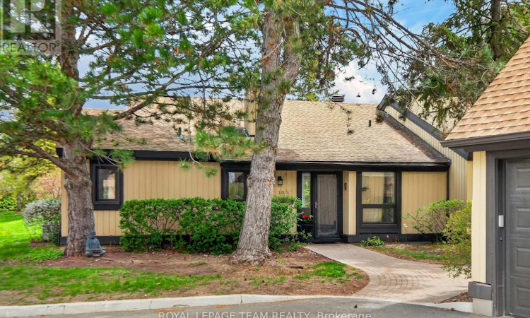 10 Pebble Beach Court