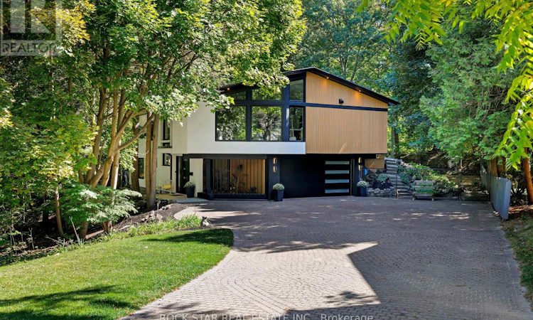 1113 Greenoaks Drive