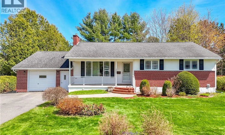 404 Glengarry Place
