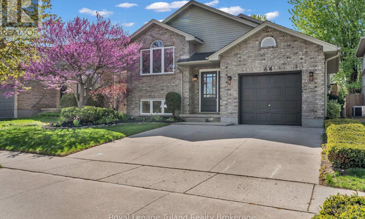 64 Hickory Boulevard W