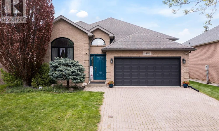 1488 Imperial Crescent