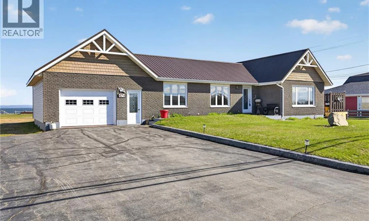 474 Acadie Rue