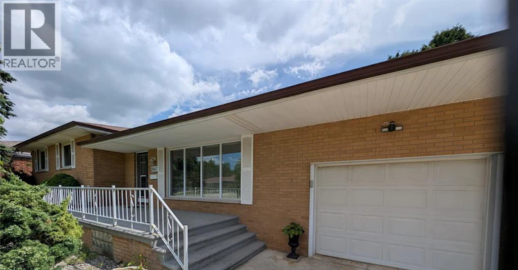 1867 Kent, Windsor, ON, N9E 3R4 - 2