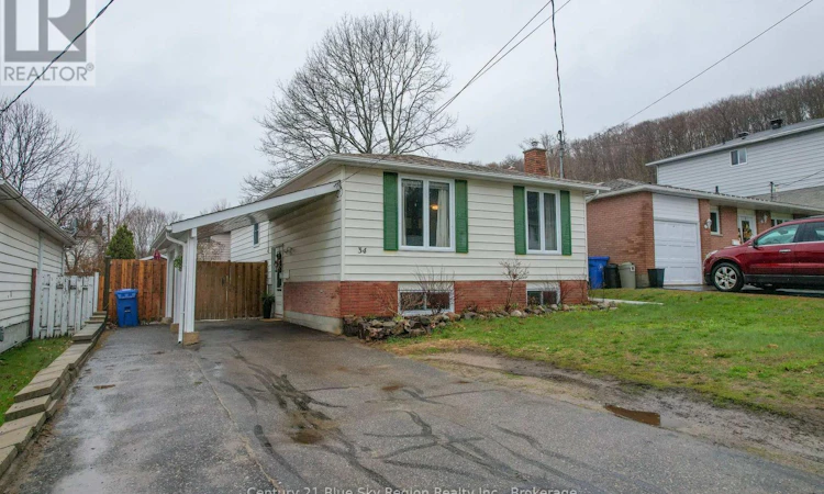 34 Belleview Crescent