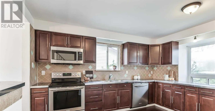 37 Banner Crescent, Ajax, ON, L1S 3S8 - 15