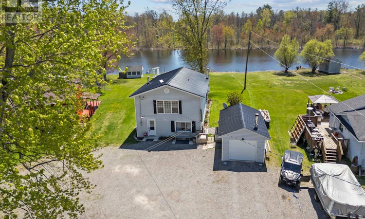 261 River Road E