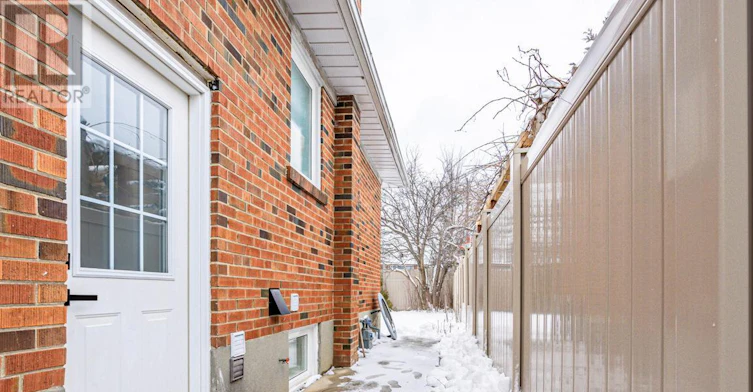 BASEMENT-12 Deeth Drive, Toronto, ON, M9P 2J7 - 3