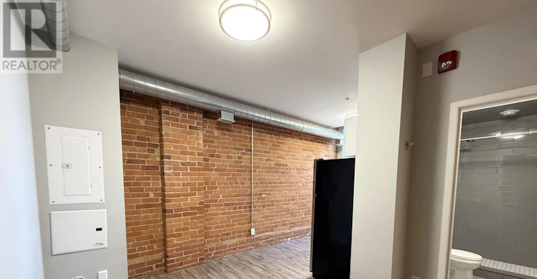 310-2870 Dundas Street W, Toronto, ON, M6P 1Y8 - 3