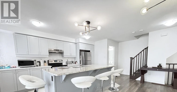 1578 Leblanc Court, Milton, ON, L9E 0A3 - 2
