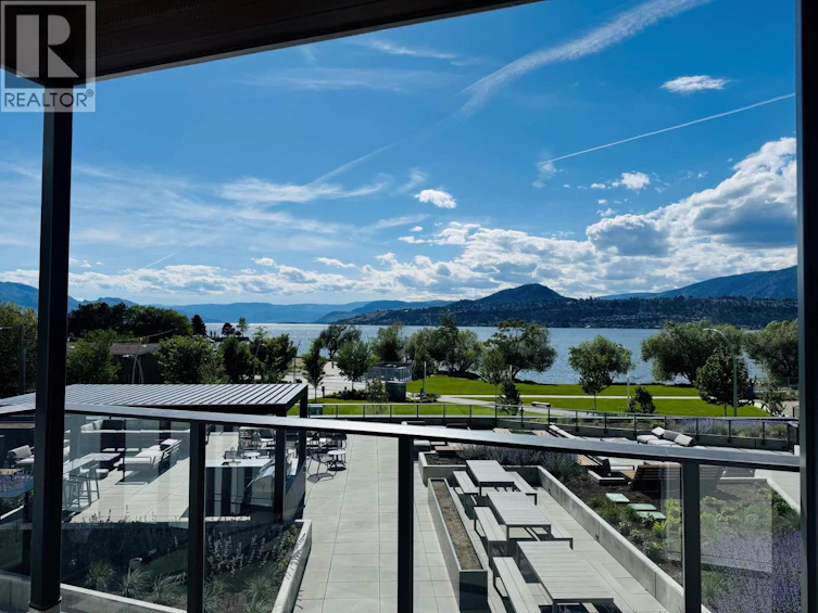 313-3051 Abbott Street, Kelowna, BC, V1P 0P1