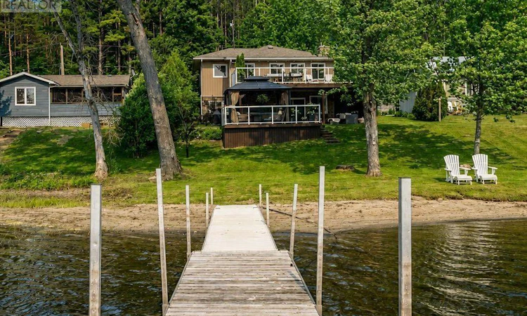 90 Cosy Cove Lane