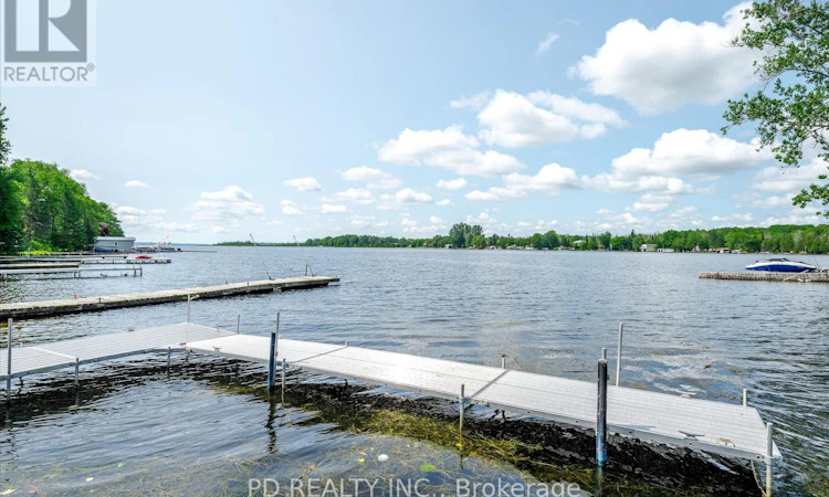 48 Sturgeon Glen Road
