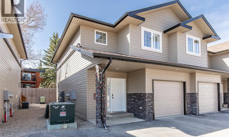 B4-33 Wood Lily Drive