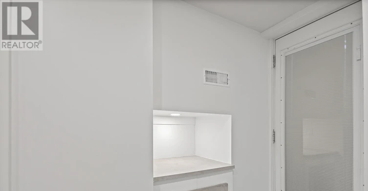 1 (BASEMENT-35 Humberside Avenue, Toronto, ON, M6P 1J6 - 16