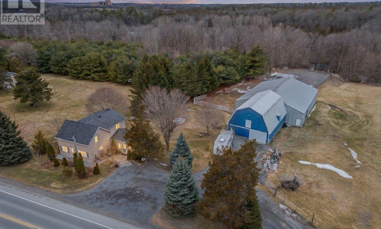 1125 County 1 Road E