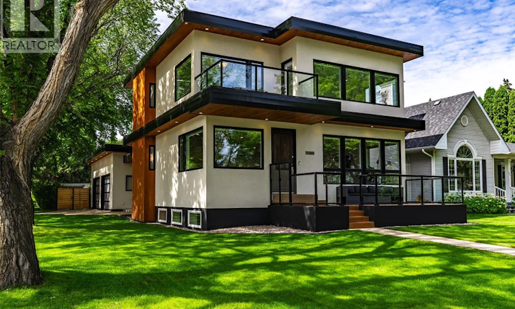 1150 Spadina Crescent E