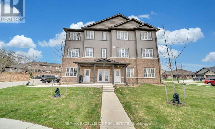 3-20 Murray Court