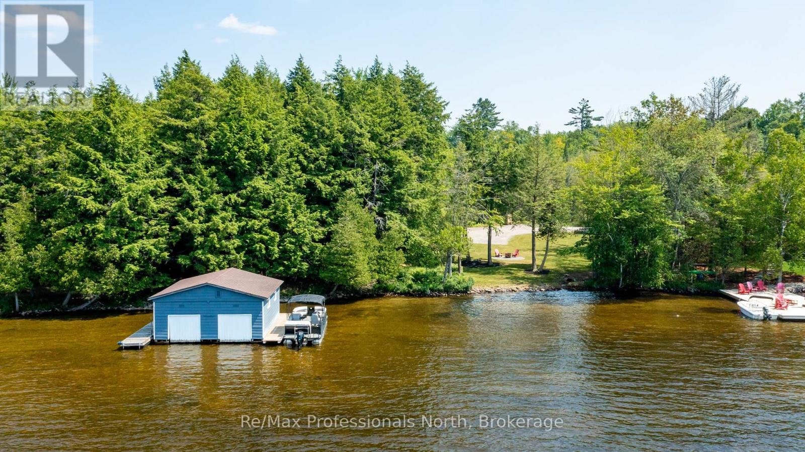 1054 Brydons Bay Road, Gravenhurst, ON, P1P 1R1