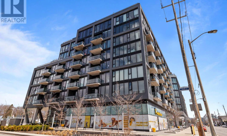 813-7 Smith Crescent