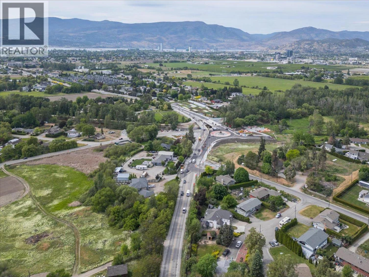 3418 Mariposa Court, Kelowna, BC, V1W 2S9 - 45