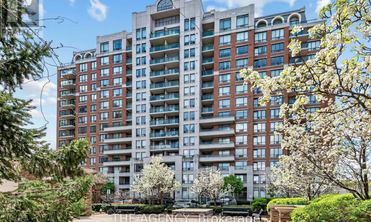 409-330 Red Maple Road