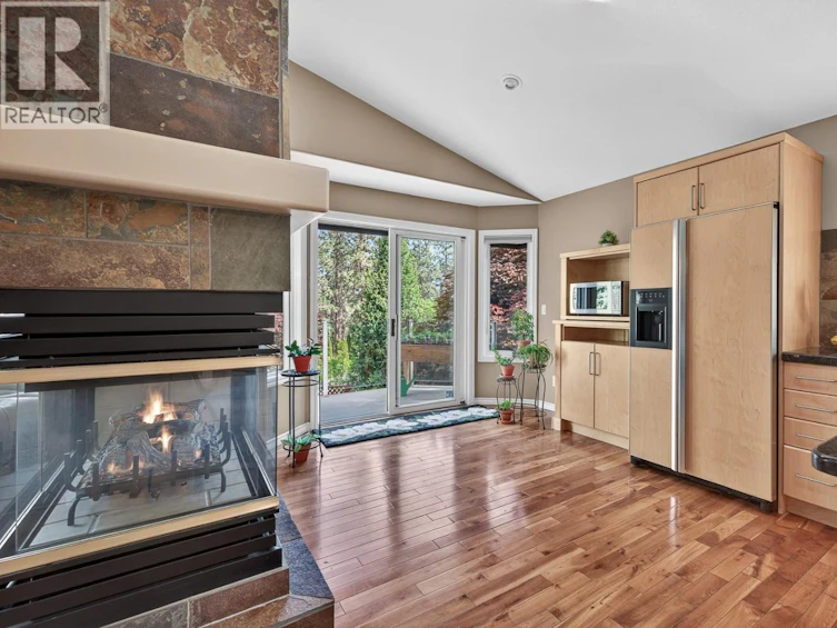 3929 Gallaghers Circle, Kelowna, BC, V1W 3Z9 - 16