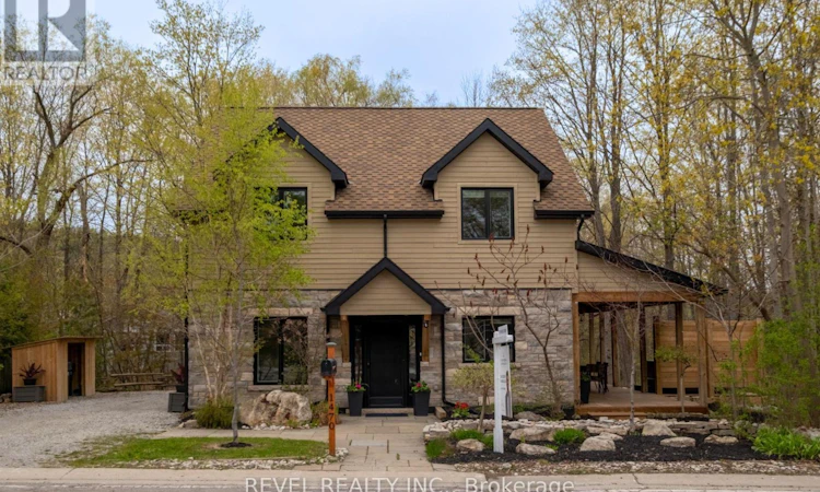 1470 Queen Street W