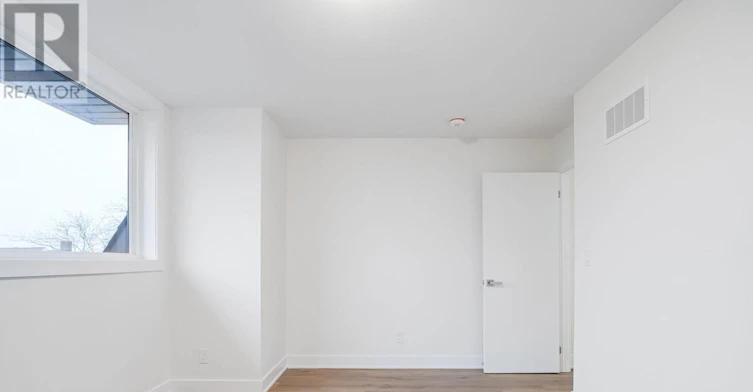 3 (UPPER-231 Symington Avenue, Toronto, ON, M6P 3W5 - 18