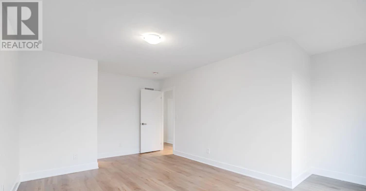 3 (UPPER-231 Symington Avenue, Toronto, ON, M6P 3W5 - 13