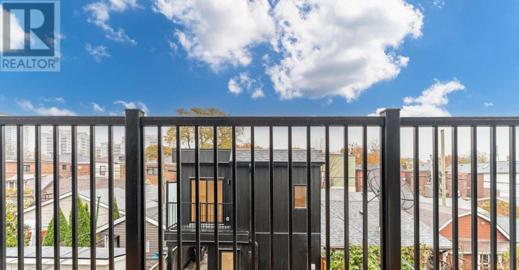 3 (UPPER-231 Symington Avenue, Toronto, ON, M6P 3W5 - 25