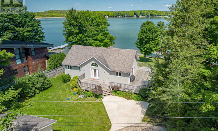 115 Shores Road SOUTH