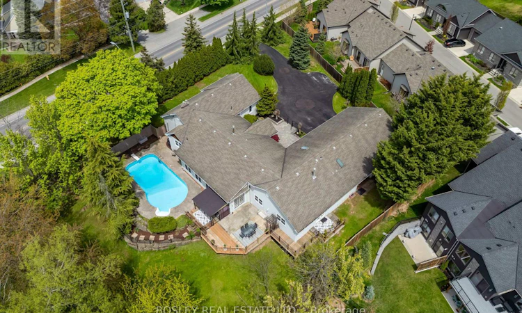 166 Lakeshore Road