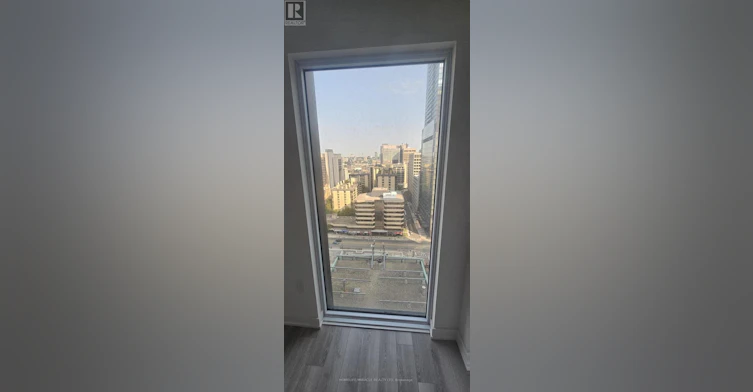 1902-234 Simcoe Street, Toronto, ON, M5T 1T4 - 5