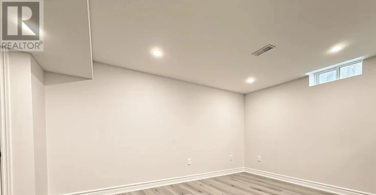 BASEMENT-402 Handley Crescent, Newmarket, ON, L3Y 4T4 - 2