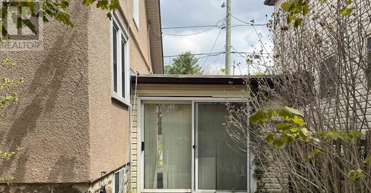 UPPER UNIT-5715 Highland Avenue, Niagara Falls, ON, L2G 4X2 - 32